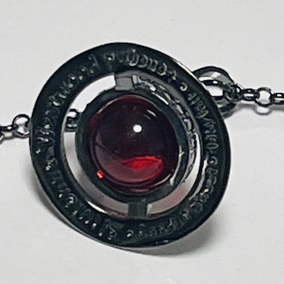 New Silver Saturn Red Murano Vivienne Westwood Orb chain Necklace Charm - Picture 3 of 3